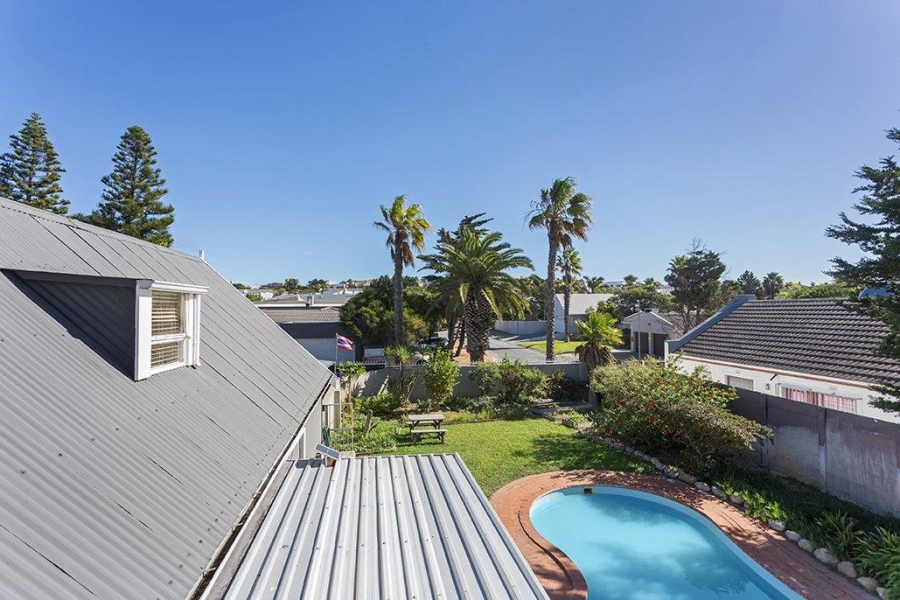 5 Bedroom Property for Sale in West Beach Western Cape